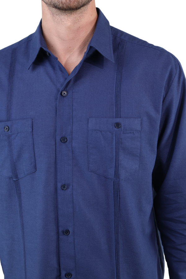 Guayabera Corte Clasico Azul Marino Manga Larga Con Alforza Textura Lino Para Hombre
